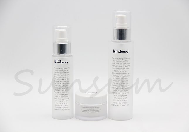 Set Designer Cosmetic Bottle Packaging For Lotions