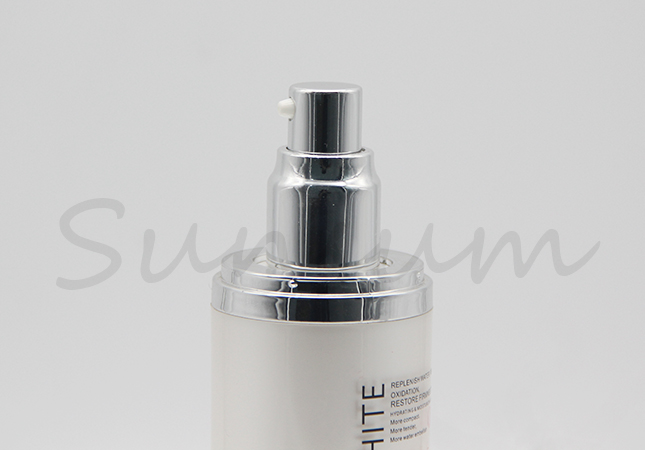 Luxury Silver Pump Sprayer Cosmetic Skin Care Bottle