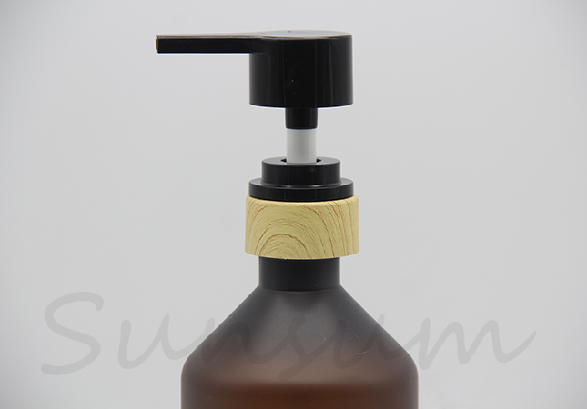 Different Shape Empty Cosmetic Shampoo Amber Packaging Lotion Wood Pump Bottle