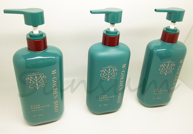 PET material shampoo/conditioner/body soap bottle with lotion pump