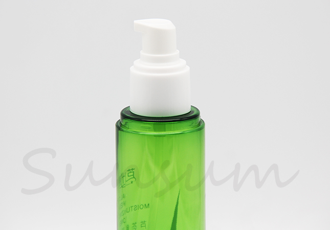 Aquamarine Color Cosmetic White Pump Spray Free Sample Lotion Bottle