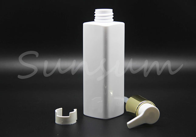 Square Cosmetic Shampoo Products Plastic White Color Custom Bottle