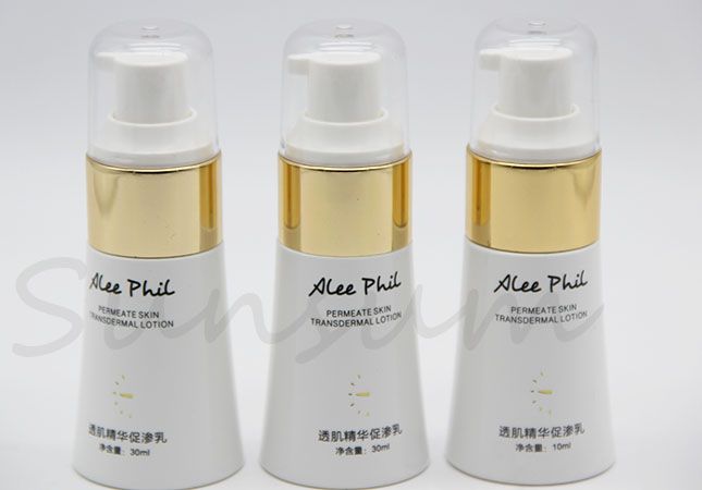 Small Size Cosmetic Golden Pump Spray Lotion Bottle