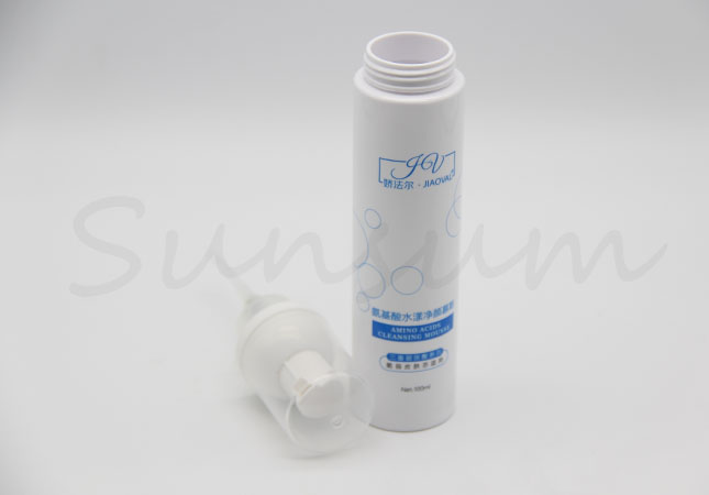 White Color Cosmetic Plastic Foam Soap Bottle