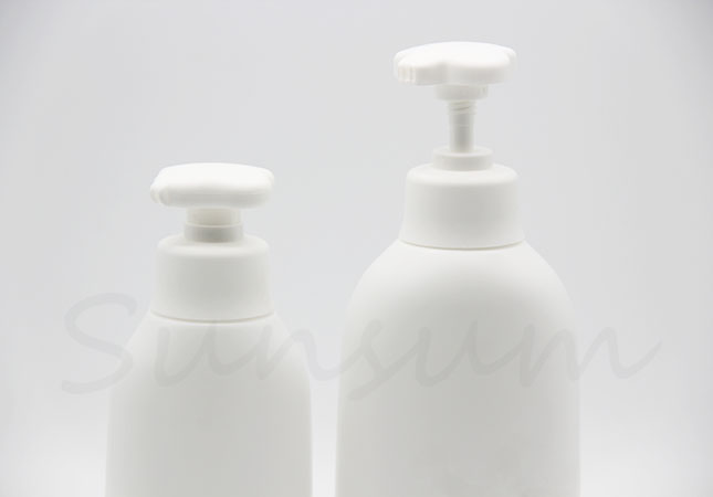 PE Plastic Shampoo Shower Gel Cosmetic White Color Bottle
