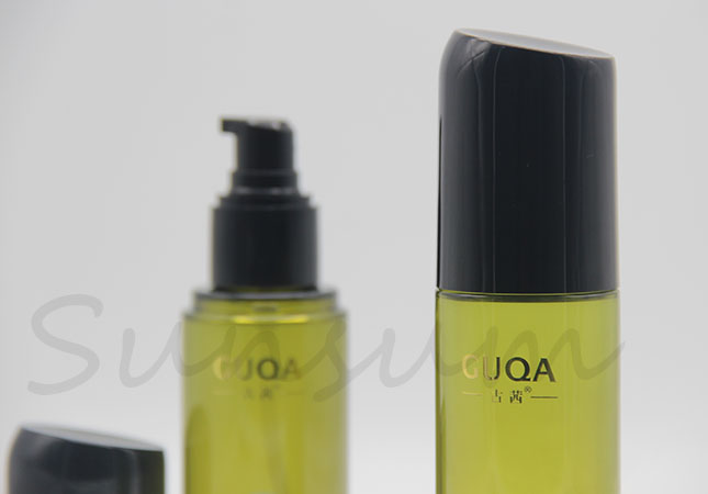 Green Color Cosmetic Lotion Free Sample Bottle