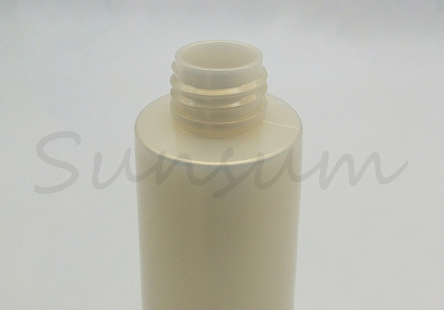 Pearly Lustre Customized Logo PET Plastic Bottle With Screw Cap