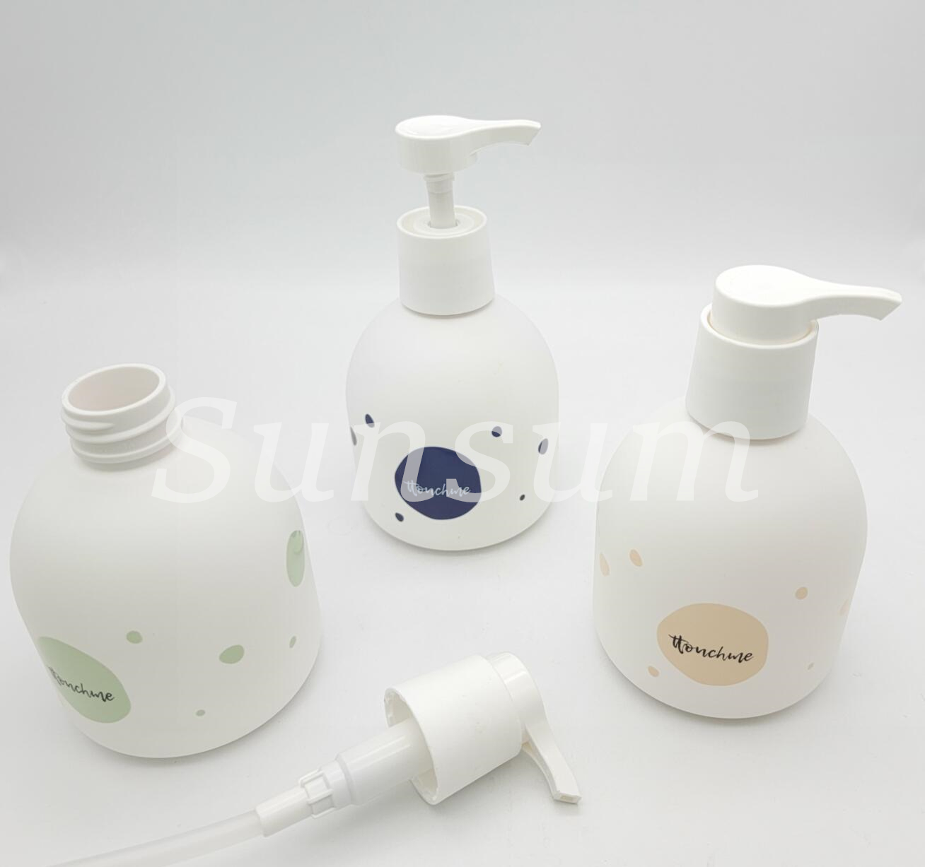 Empty hair conditioner shampoo packaging ball shape 300ml plastic cosmetic bottle with 24/410 spray pump